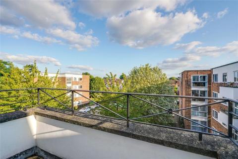 31 Balmain Close, London, W5 5BY