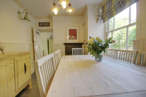 12 Barbican Terrace, Barnstaple, EX32 9HQ