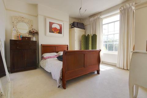 12 Barbican Terrace, Barnstaple, EX32 9HQ