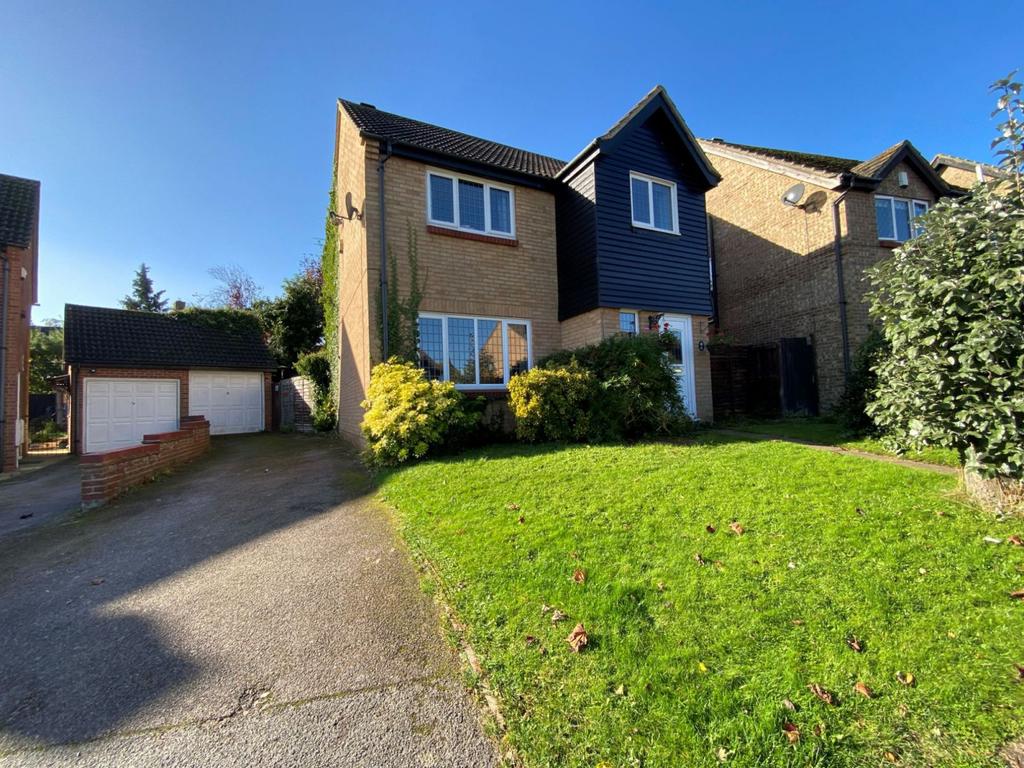 Bentley Close, Rectory Farm, Northampton NN3 5JS 4 bed detached house