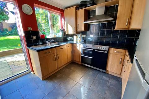 41 Bentley Close, Northampton, NN3 5JS