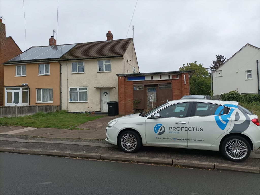 Greenvale Avenue, Sheldon, B26 2 bed semidetached house £140,000