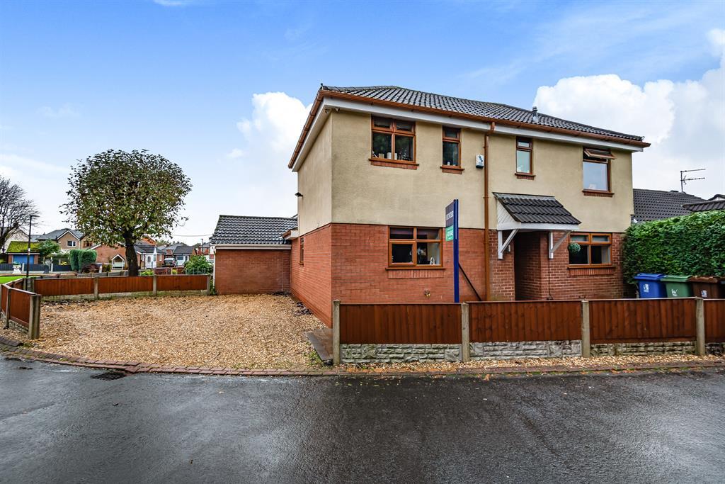 Tinkersfield, Leigh, WN7 5LB 3 bed semidetached house £190,000