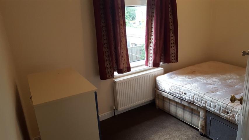 First floor double room rear 2