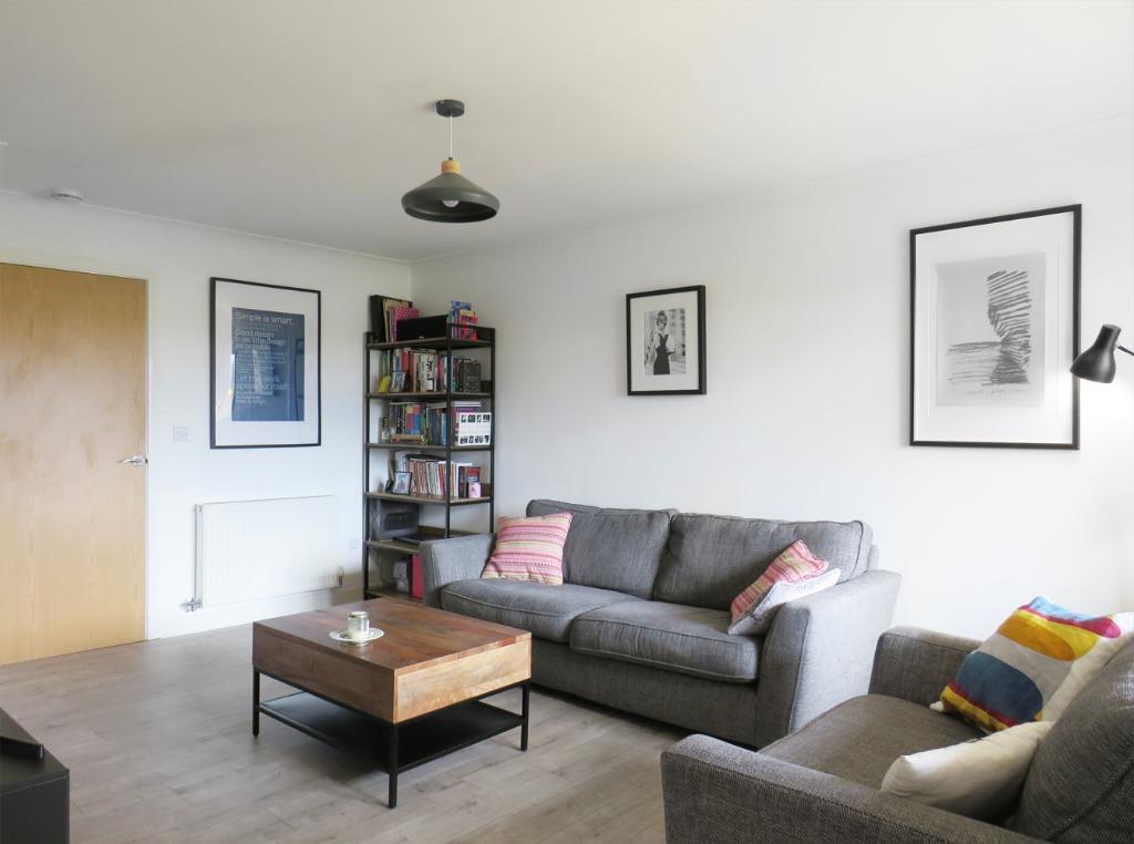 Waterfront Avenue, Newhaven, Edinburgh, EH5 2 bed flat £1,100 pcm (£