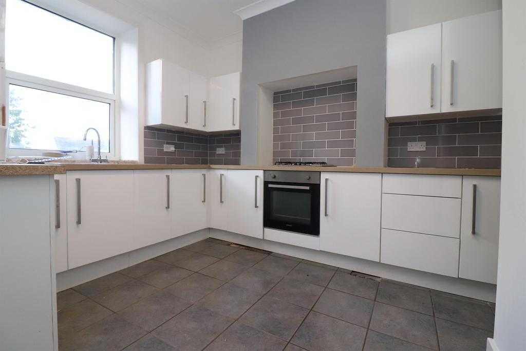 Melita Street, Darwen, BB3 2DA 2 bed terraced house £575 pcm (£133 pw)