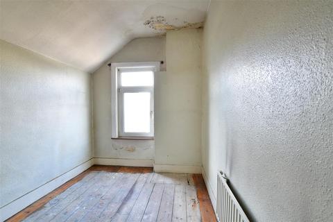 140 Cuxton Road, Rochester, ME2 2JB