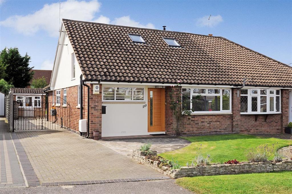 Mountnessing Road, Billericay 3 bed bungalow £625,000