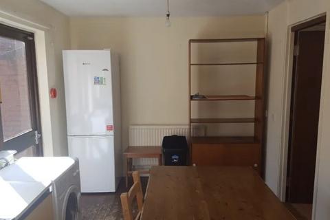 3 bedroom semi-detached house to rent, Bullingdon Road, Oxford, Oxfordshire, OX4