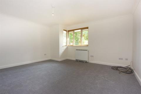 2 bedroom apartment to rent, Burford Road, Carterton, OX18