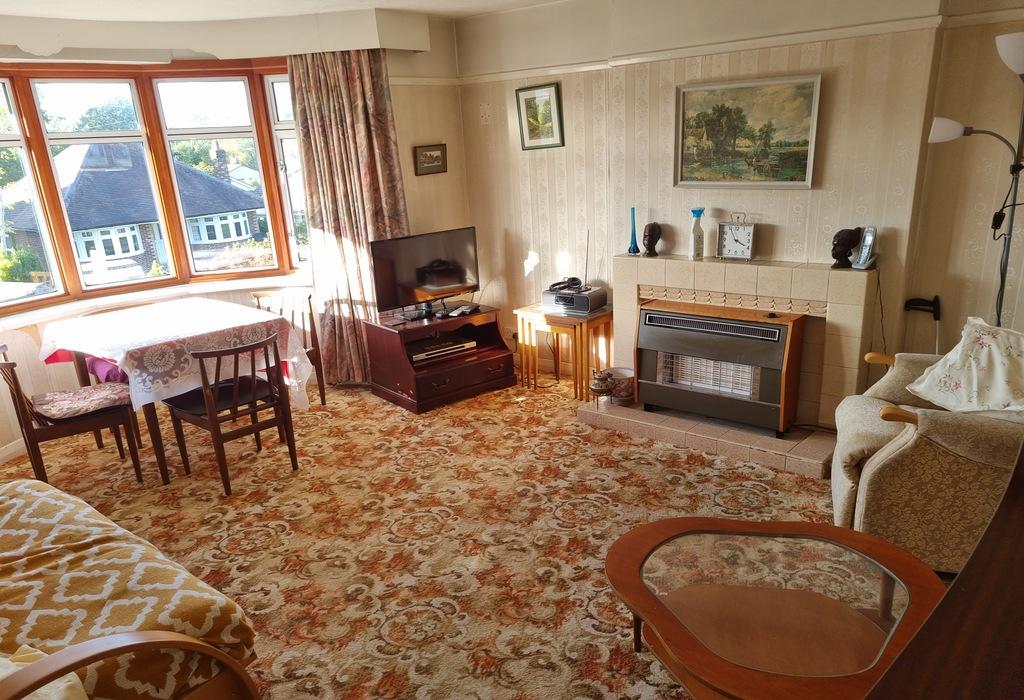 Ashdene Road, Ashurst SO40 2 bed detached bungalow £400,000