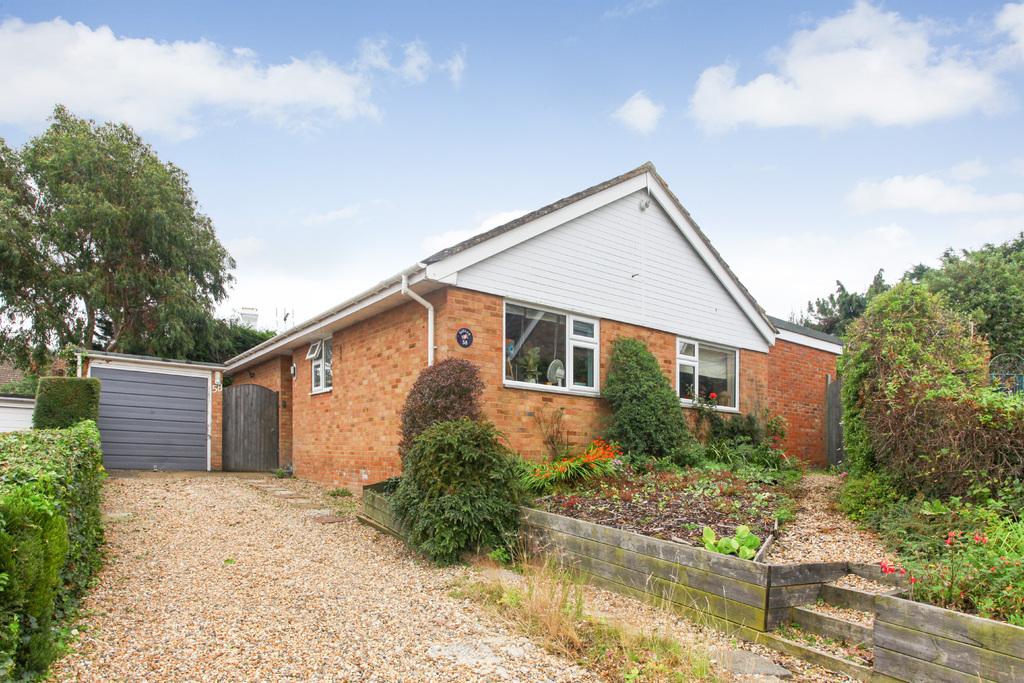 Shearwater Avenue Whitstable 3 bed detached bungalow £525,000