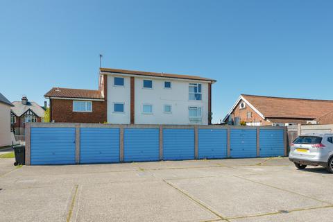 2, Royal Court Pier Avenue, Whitstable, CT5 2SB