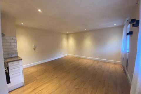 undefined, Desborough Avenue,