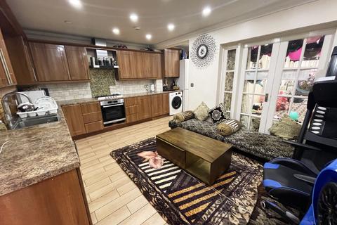 118 Springwell Road, Hounslow, TW5 9BP