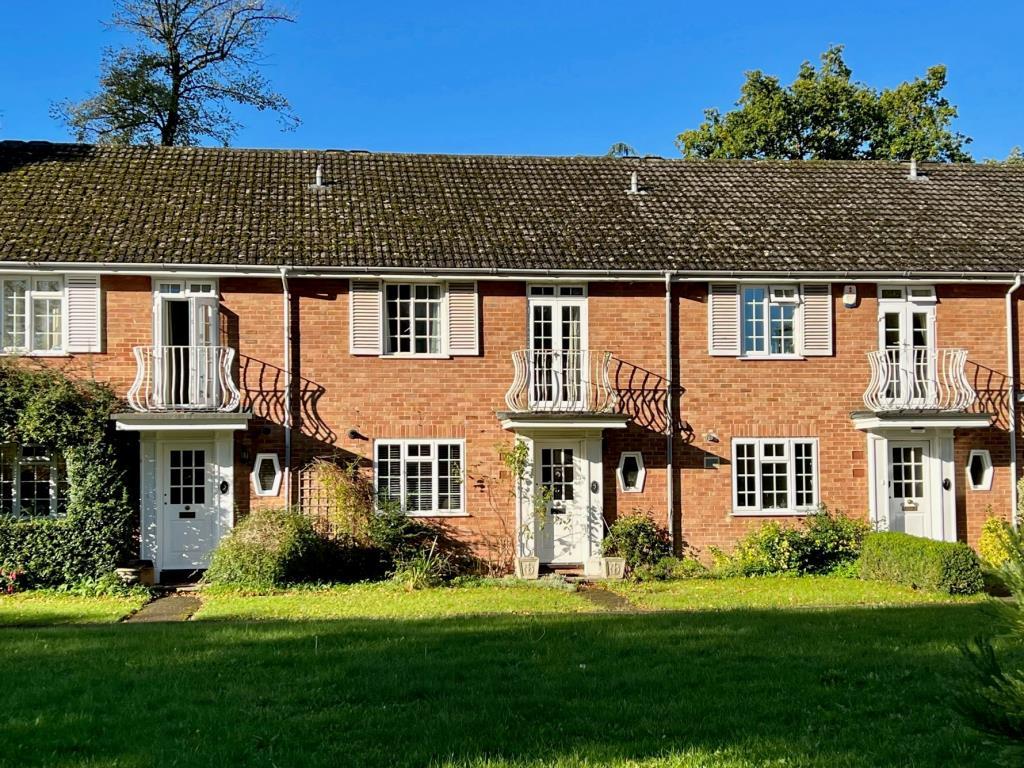 Summertown, North Oxford, OX2 3 bed terraced house for sale £750,000