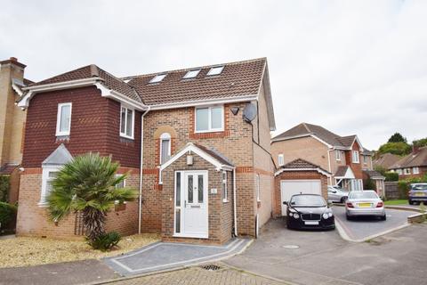 5 Burlington Close, Pinner, HA5 2TP
