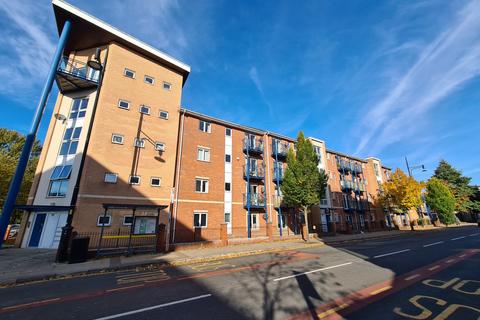 3 bedroom apartment to rent, 288 Stretford Road, HUlme, Manchester. M15 5TQ