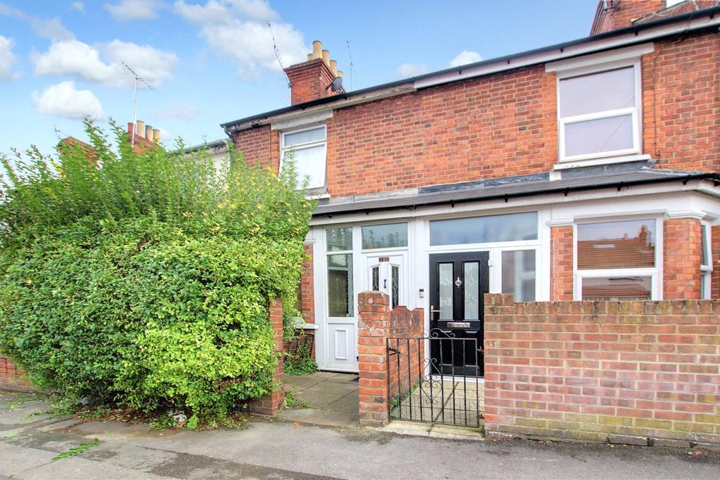 Grovelands Road, Reading, RG30 3 bed terraced house £280,000