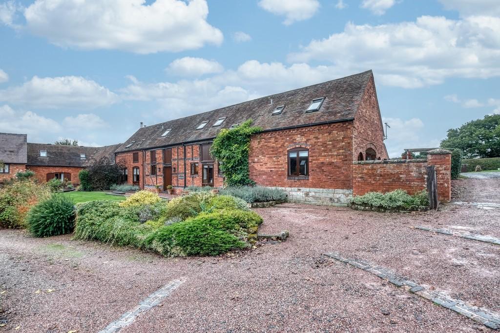 Dairy Barn, Sugarbrook Lane, Stoke Pound, Bromsgrove, B60 3AU 4 bed