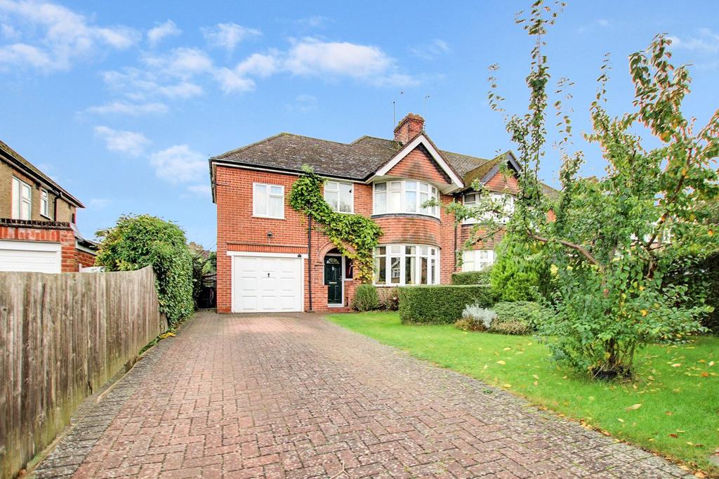 Hungerford Drive, Reading, RG1 4 bed semidetached house £525,000