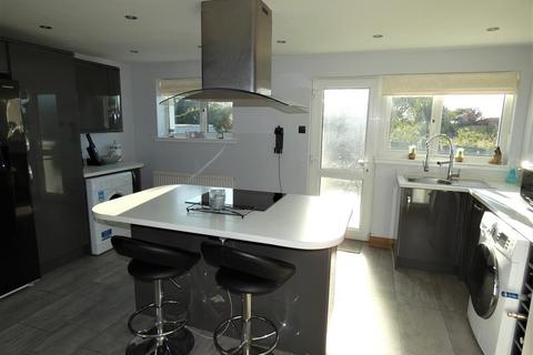 9 Springbells Road, Annan, DG12 6LT