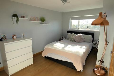9 Springbells Road, Annan, DG12 6LT
