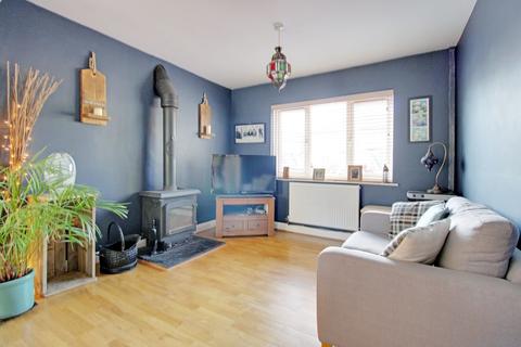 120 Beechcroft Road, Upper Stratton, Swindon, SN2 7QE