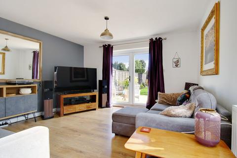 120 Beechcroft Road, Upper Stratton, Swindon, SN2 7QE