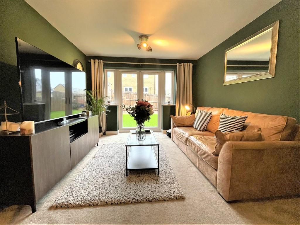 Brompton Drive, Apperley Bridge 4 bed detached house £375,000