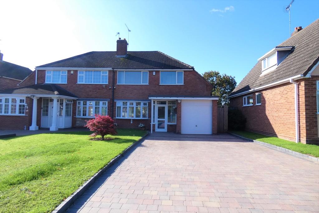 Longleat, Great Barr, Birmingham 4 bed semidetached house £375,000