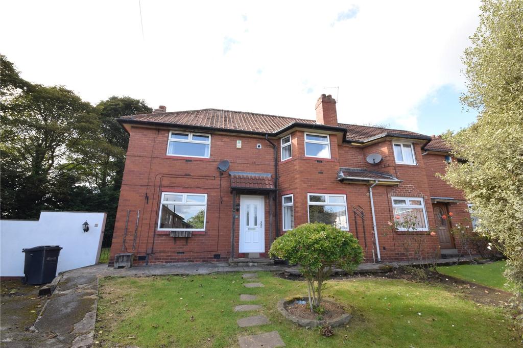 Hollin Park View, Leeds 3 bed semidetached house £850 pcm (£196 pw)