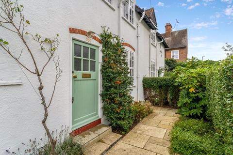 109 Willifield Way, London, NW11 6YH