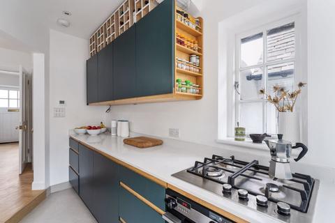 109 Willifield Way, London, NW11 6YH