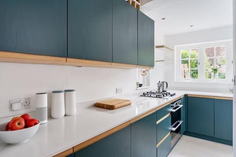 109 Willifield Way, London, NW11 6YH