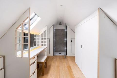 109 Willifield Way, London, NW11 6YH