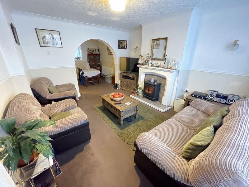 Lounge 2