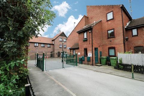 12, Trinity Court Dagger Lane, Hull, HU1 2LZ