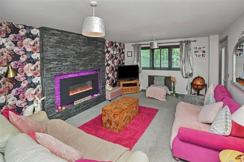 18 Bartlett Avenue, Bude, EX23 8DT