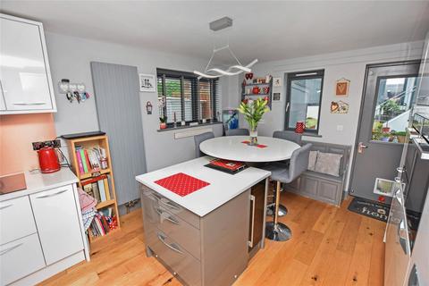 18 Bartlett Avenue, Bude, EX23 8DT