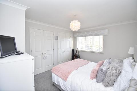 2 Beckfield Crescent, Glasgow, G33 1ST