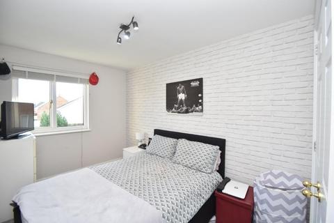 2 Beckfield Crescent, Glasgow, G33 1ST