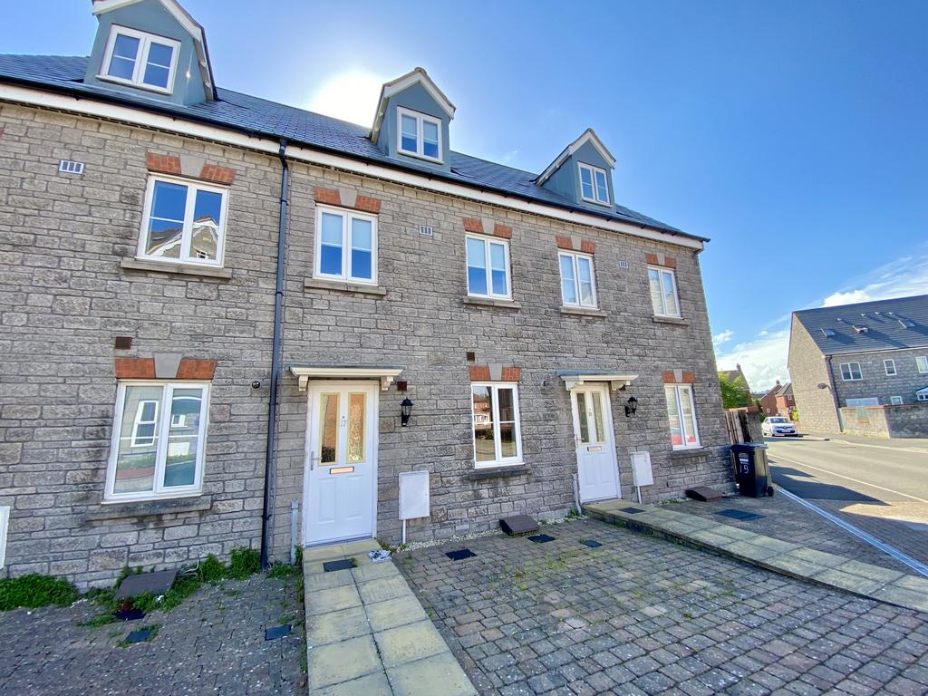 Close, WestonSuperMare, 3 bed townhouse £1,050 pcm (£