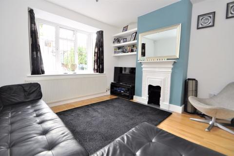 63 The Crescent, New Malden, KT3 3LE