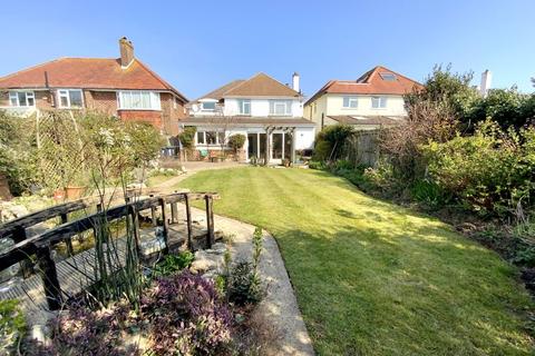 42 Baring Road, Bournemouth, BH6 4DT