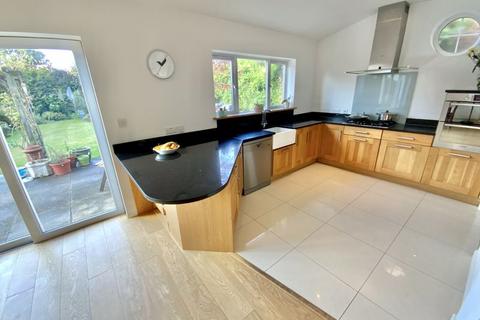 42 Baring Road, Bournemouth, BH6 4DT