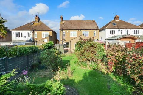 42 Barr Road, Gravesend, DA12 4DY