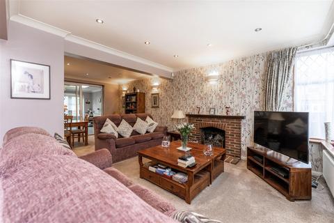 22 Brandon Road, Southall, UB2 5SL