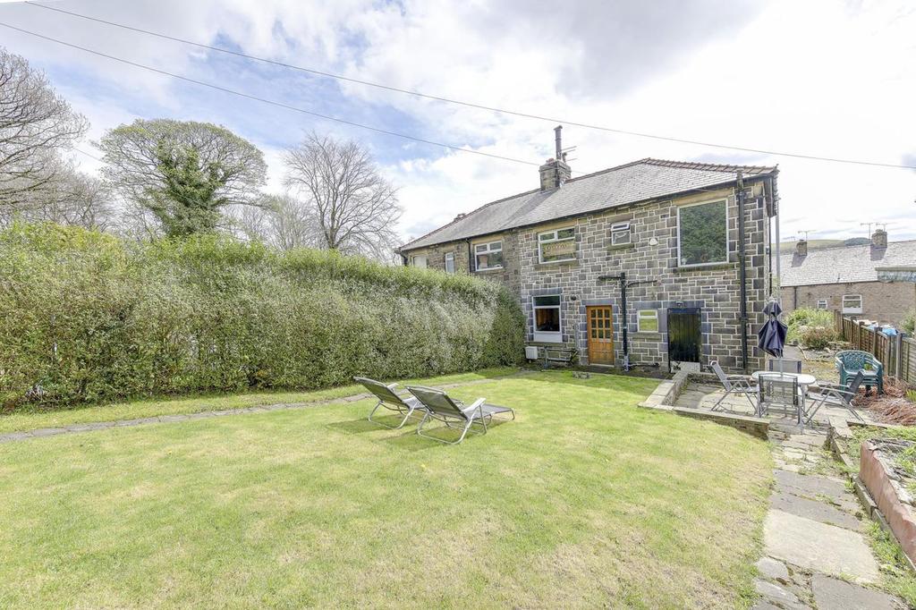 Haslingden Road, Rawtenstall, Rossendale 3 bed semidetached house £