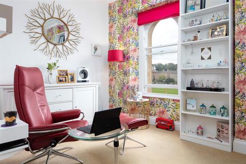 11 College Fields, Bristol, BS8 3HP